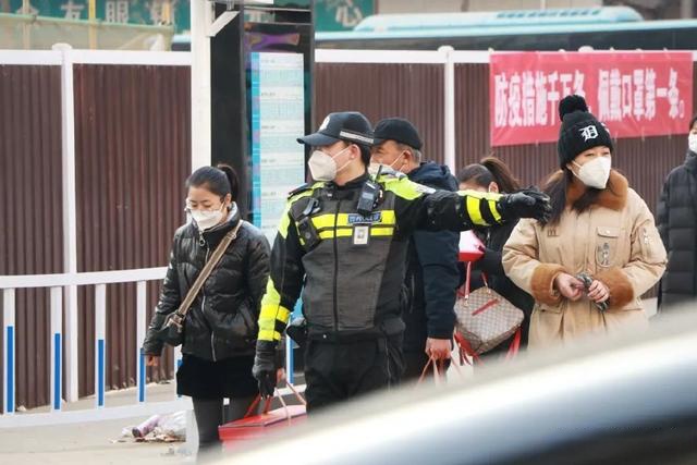 回家的路，他们的坚定守护