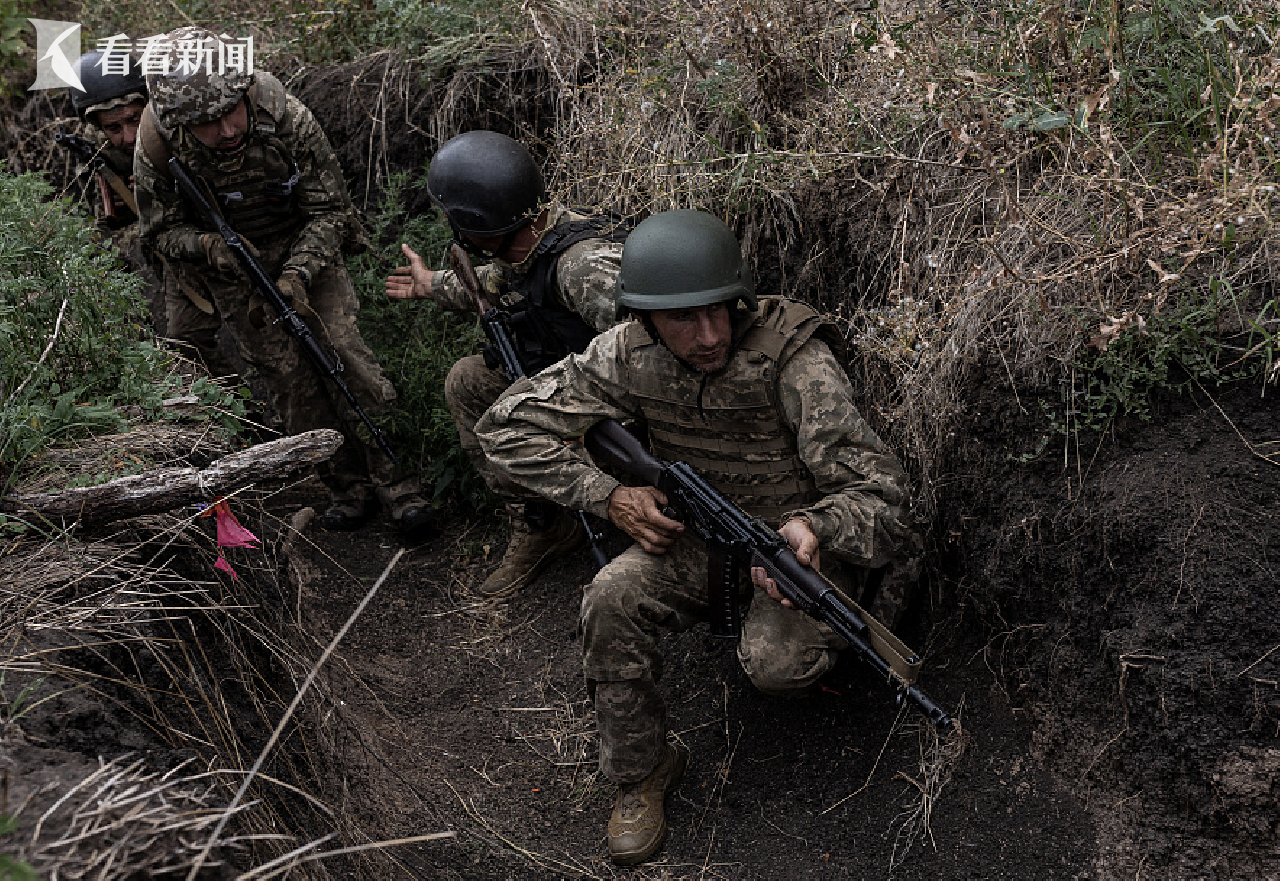 乌军大规模逃兵事件曝光，1700名士兵未战先退