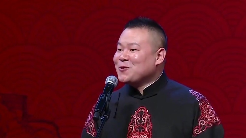 岳云鹏现身河南宝丰马街书会，传统与现代完美交融的时刻
