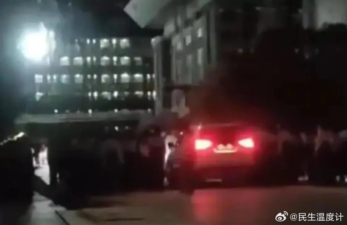 宁波公务员驾车撞倒多名学生事件真相揭秘