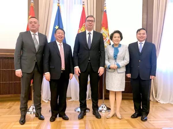 武契奇向中方表示慰问定日县地震受灾群众