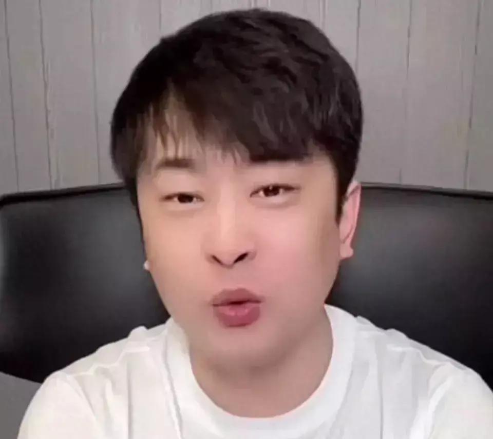 探究疯狂小杨哥与三只羊纷争背后的法律争端标题。