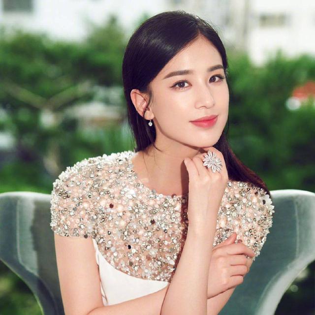 杨子言论背后的深层含义与启示，追求更好的自我探索与成长之路