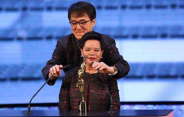 十元盒饭姐的善意提醒，珍惜每一口，尊重每一份