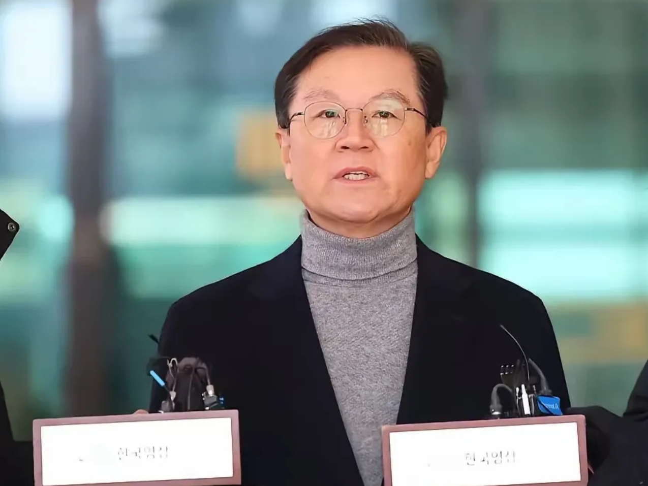 韩国总统警卫处处长朴钟俊辞呈背后的故事