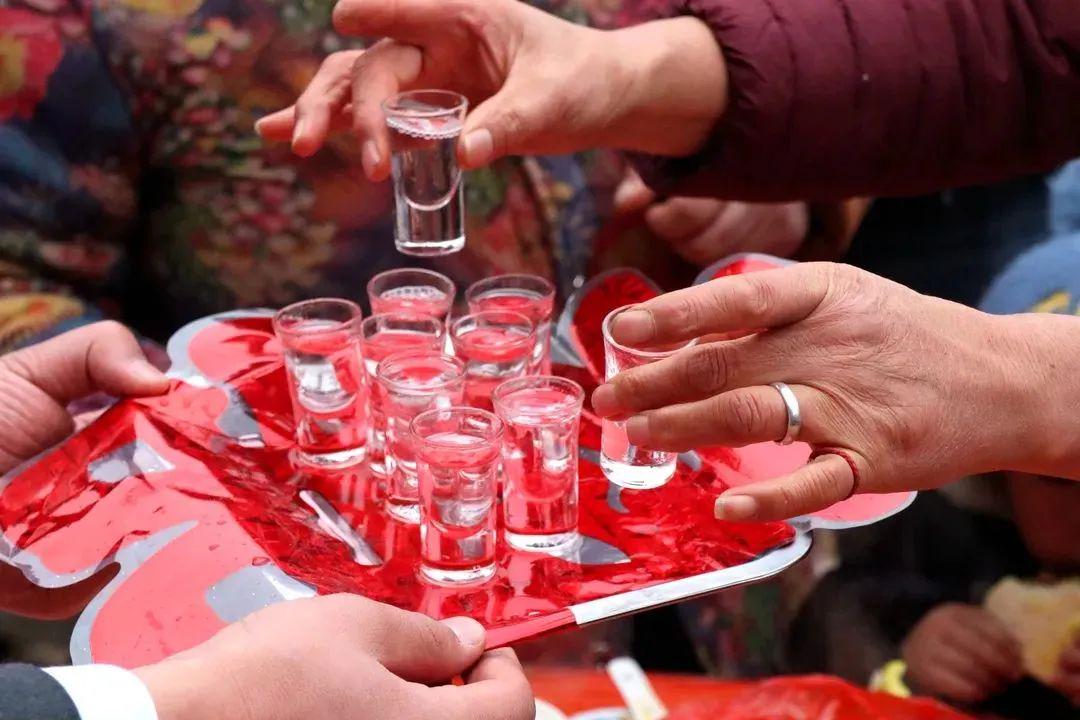 男子婚宴饮酒身亡案揭秘，法院判决揭示责任划分