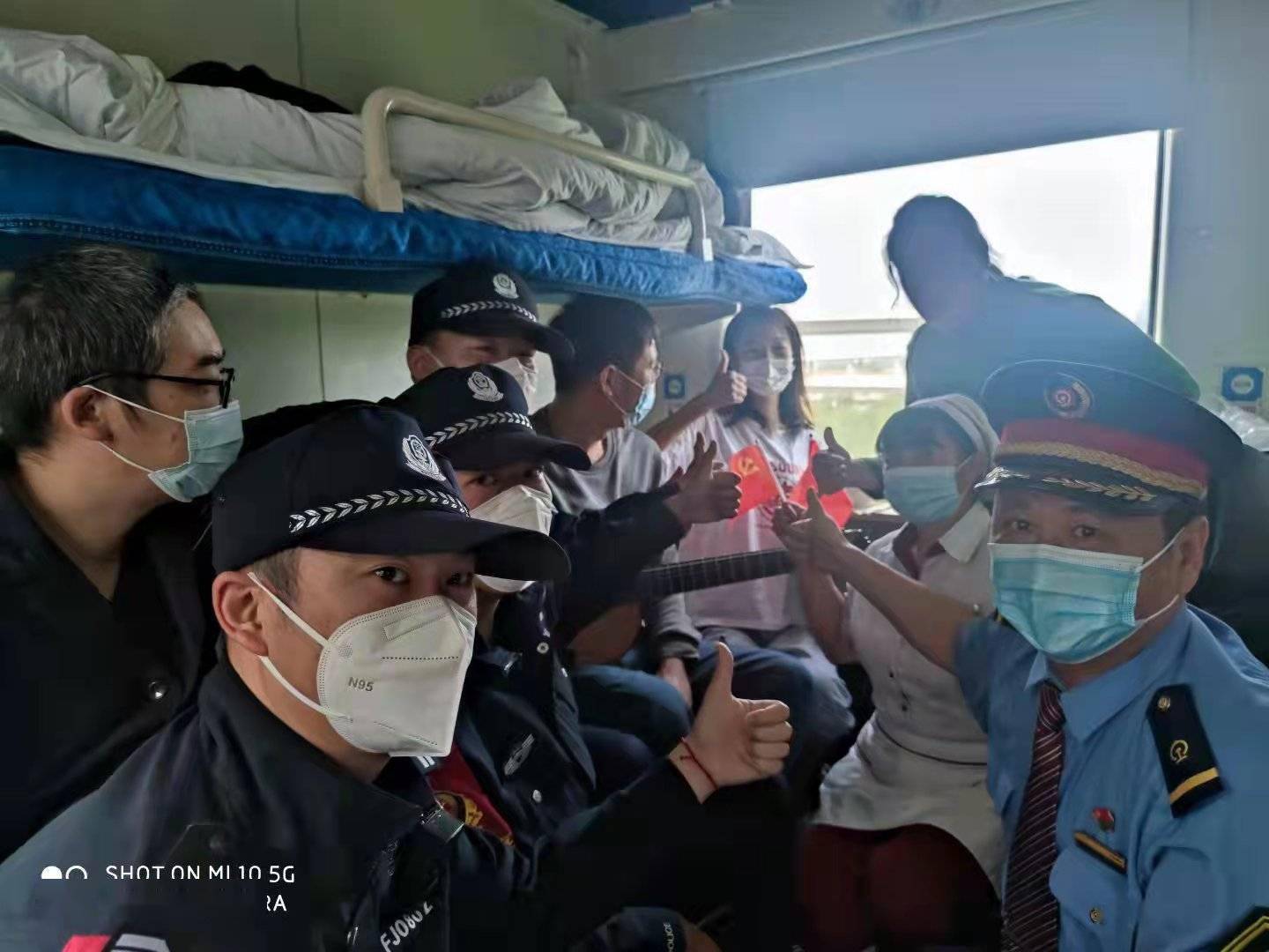 甲亢哥千里赴深圳之旅