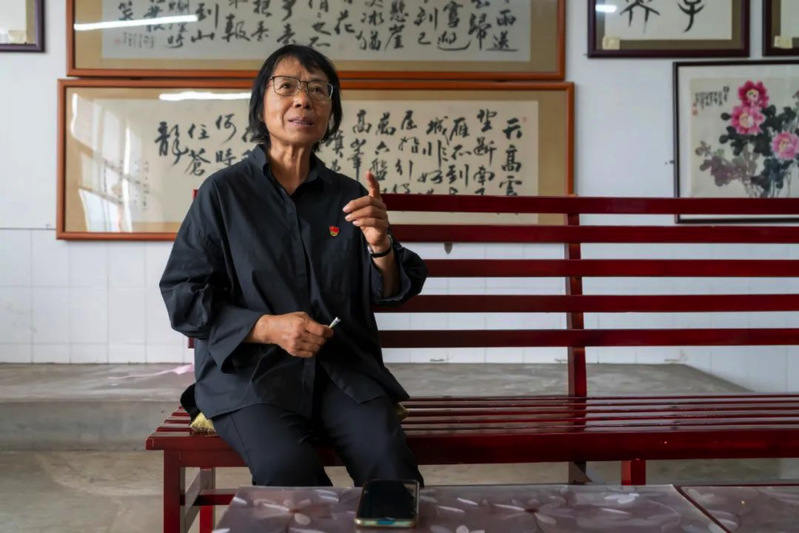 云南华坪县领导深情看望张桂梅，致敬教育事业的璀璨之光