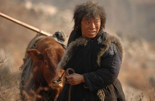 黄渤幕后英雄风采揭秘，封神第二部装死花絮中的演技与匠心独运