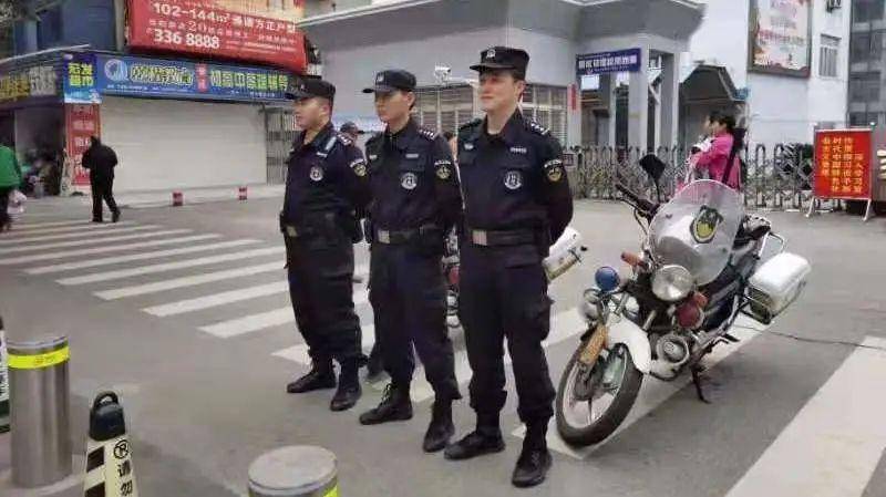 火车站员工上班盘核桃背后的真相揭秘