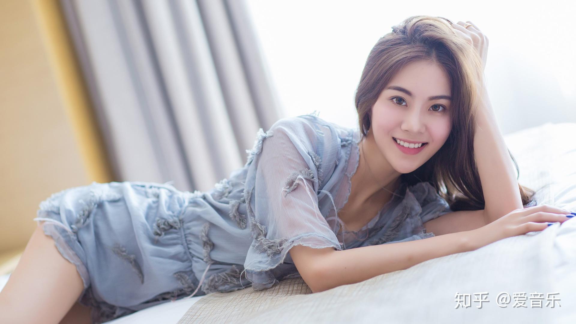 女孩上下学之旅，精神状态的变迁