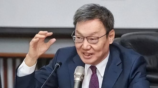 马英九警告台当局，和平谈判不宜再拖延