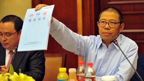 钟睒睒，当代社会对商人的多元期待与挑战