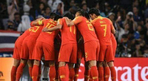 媒体热议国足，冲击四大席位充满希望