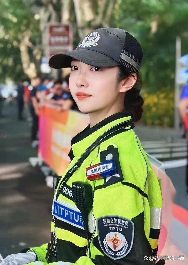 兔子警官李语蔚荣升四级辅警，勇气与智慧的辉煌篇章
