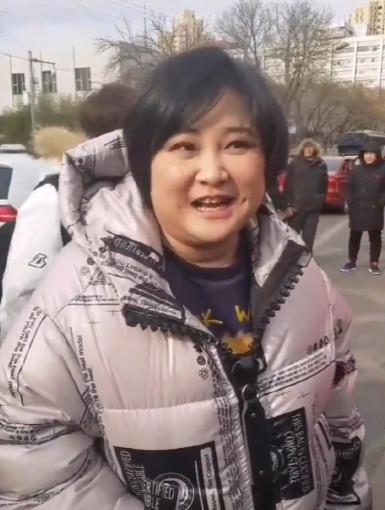 贾玲偶遇路人背后的拍摄故事