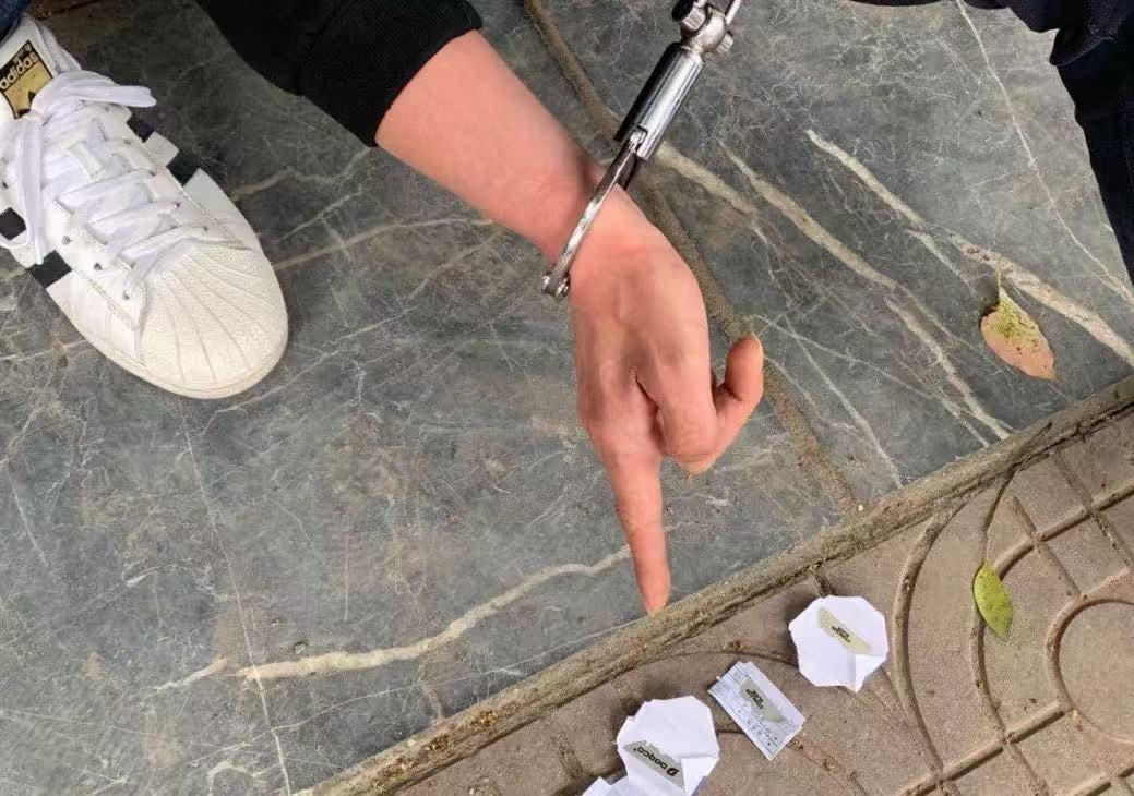 男子报复划车遭制裁，正义终将彰显