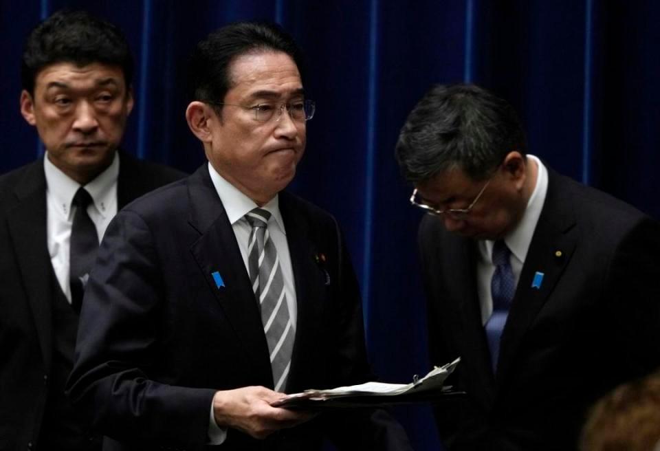 岸田文雄辞任背后的故事与逼宫风波