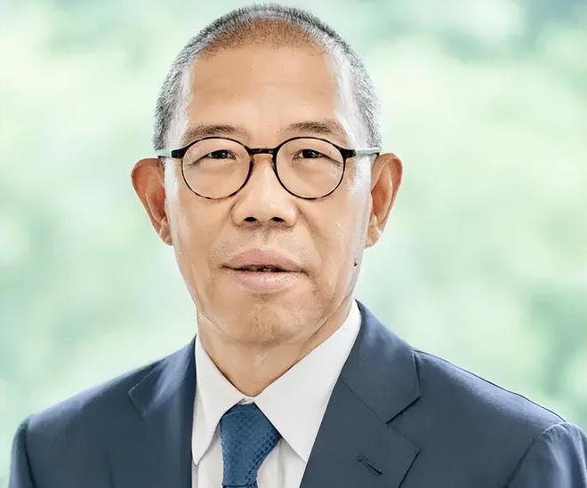 钟睒睒视角下的中美首富深度对比