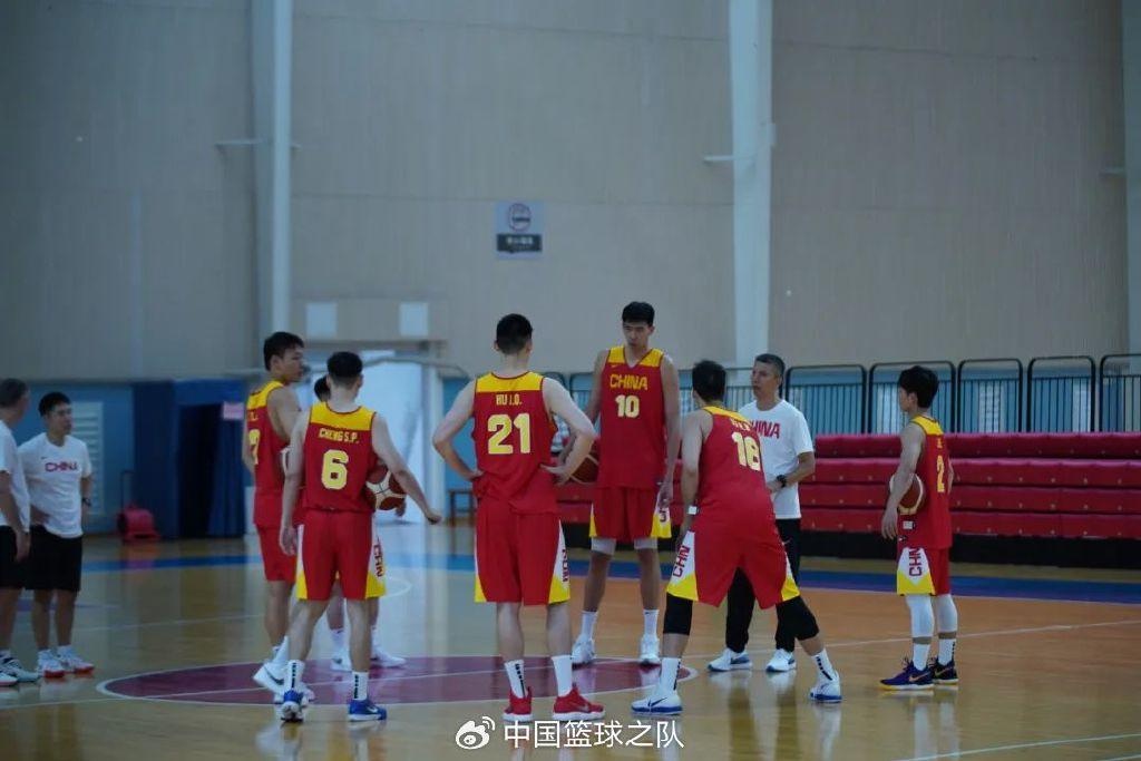 中国男篮在云南昆明集训，备战未来——蓄势待发，勇攀新高峰