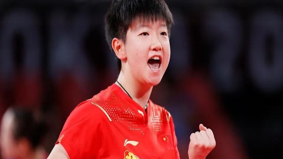 吴艳妮，百米栏上的坚韧与逆袭传奇