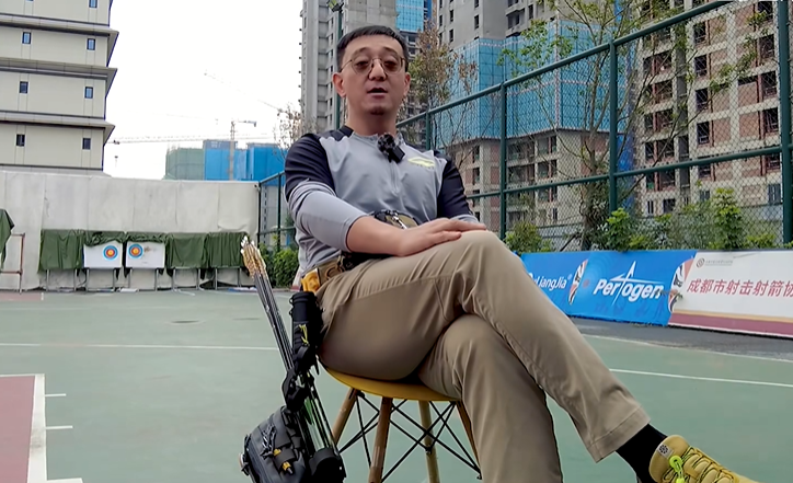 樊振东完美十环，解说员激情回应背后的故事