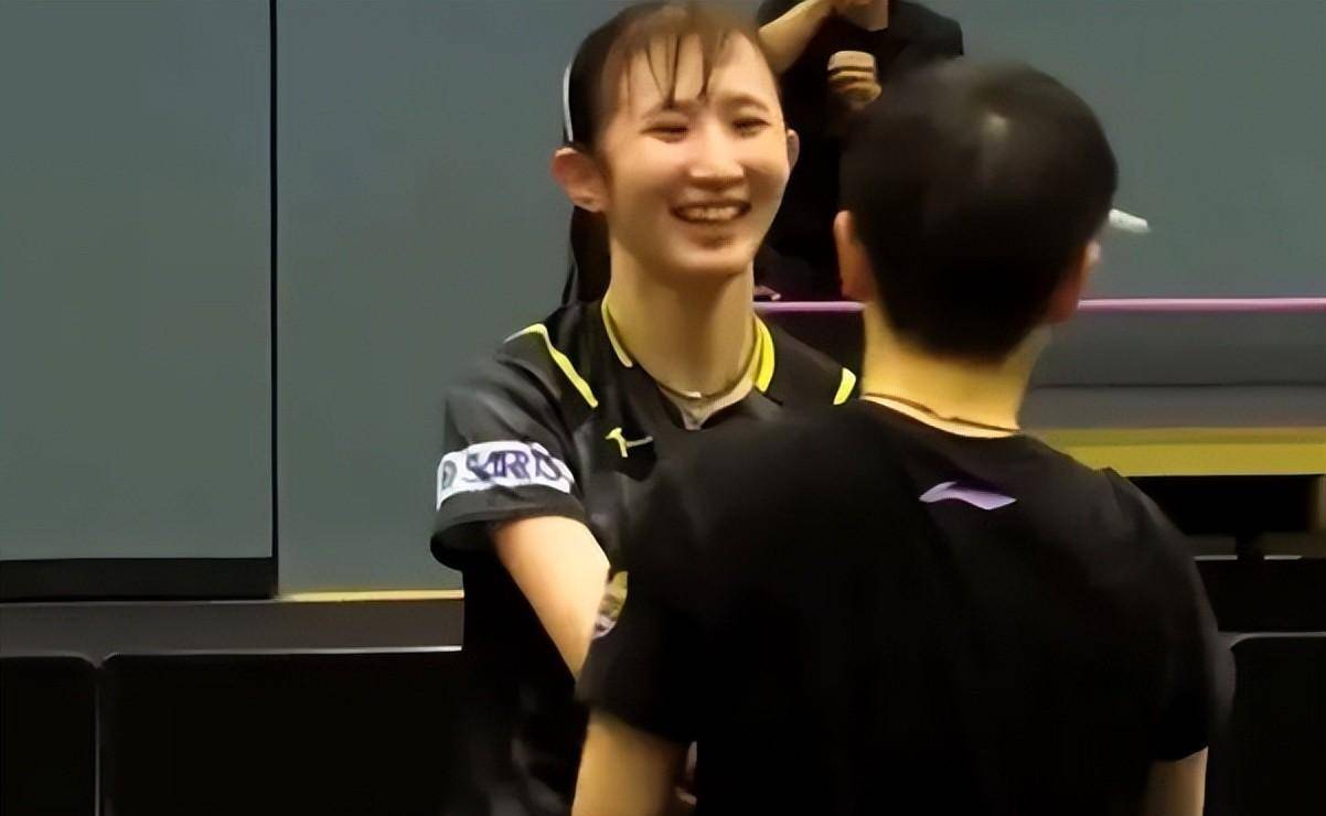 孙颖莎迎战早田希娜，16连胜的挑战与坚韧智慧的较量