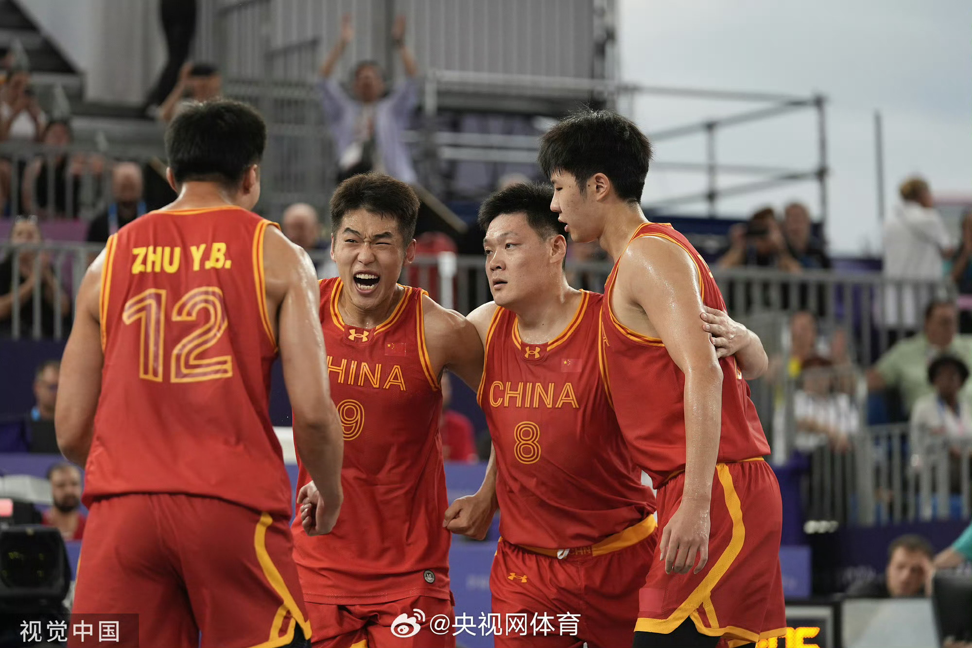 中国三人男篮战胜世界一强塞尔维亚，篮球背后的荣耀故事