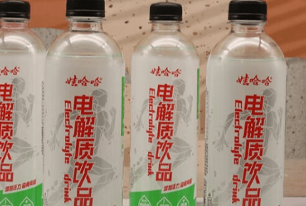 娃哈哈回应饮料现蟑螂事件，质量至上，保障消费者权益安全
