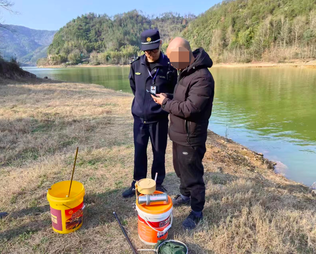 农业农村部加强违规垂钓打击，维护水域生态平衡与尊严保护行动启动