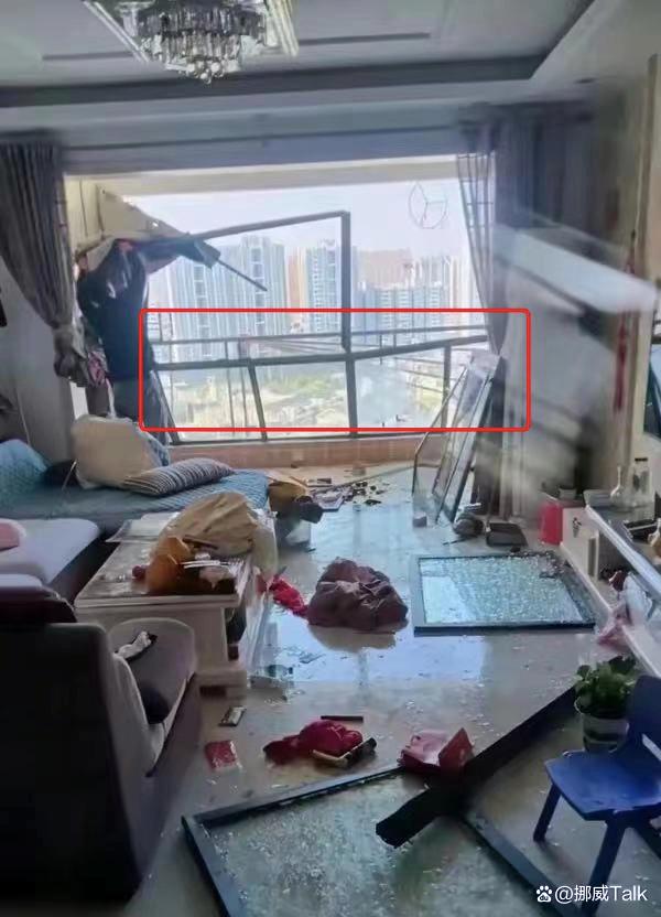 南昌小区三人坠亡事件引发关注，开发商涉贪腐案底揭秘