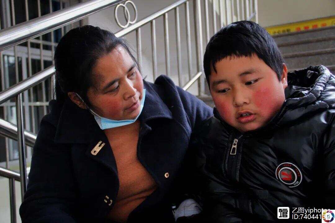 唐宝宝洗车遭遇，小金额引发的深思