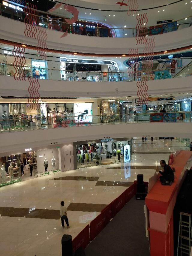王健林失去万达广场后的商业前景展望
