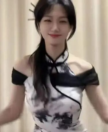 女律师直播行为，自我表达与职业道德的探讨与争议
