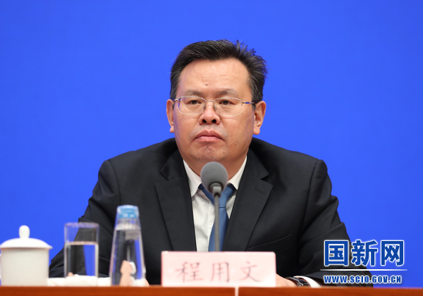 张又侠倡导和平发展，呼吁避免冷战热战，时代主题呼唤和平之音