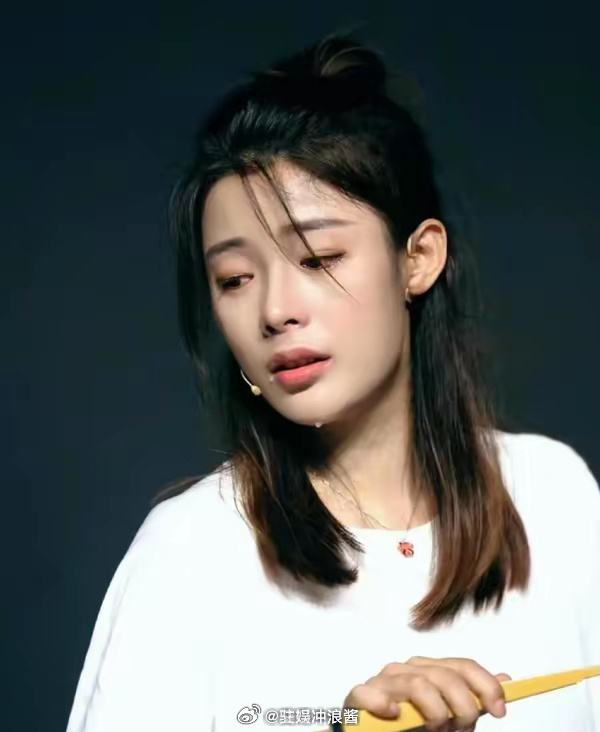 陈丽君，流行歌曲的魅力与挑战——自我怀疑之路的歌唱之旅