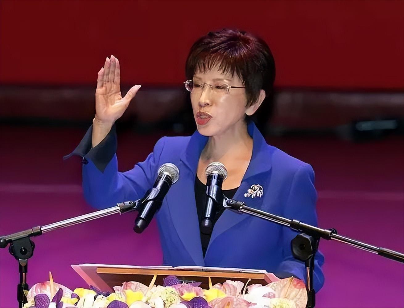 洪秀柱深大演讲，历史时刻掌声热烈
