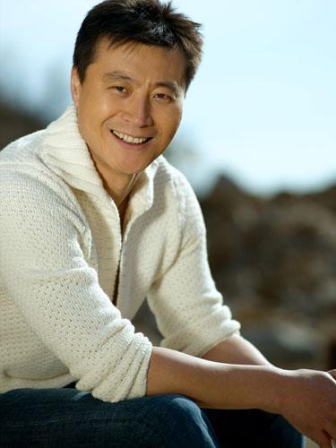 上海蜗居生活，男子晒出租价一平米房的故事
