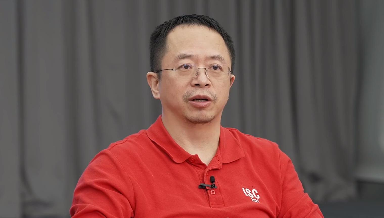 周鸿祎建议李想融合创新与安全，棒球棍安装槽展现完美融合之道