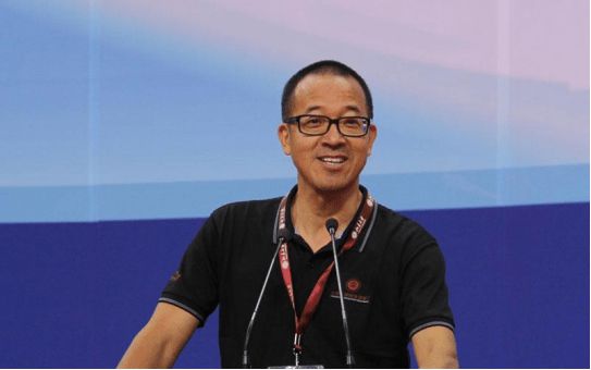 俞敏洪与刘永好共话企业未来篇章，探索新希望与新机遇的深度融合之路