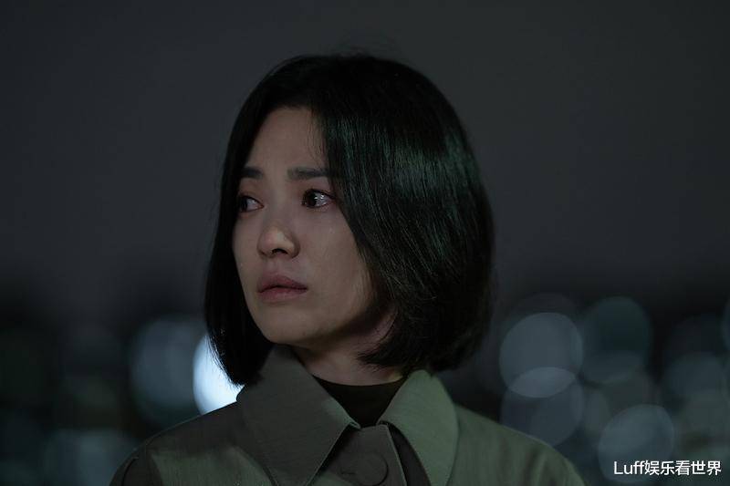 宋慧乔凭黑暗荣耀获百想视后，荣耀背后的坚韧毅力之路