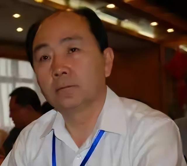 原社长副社长主任集体官宣被查，背后真相深度探究