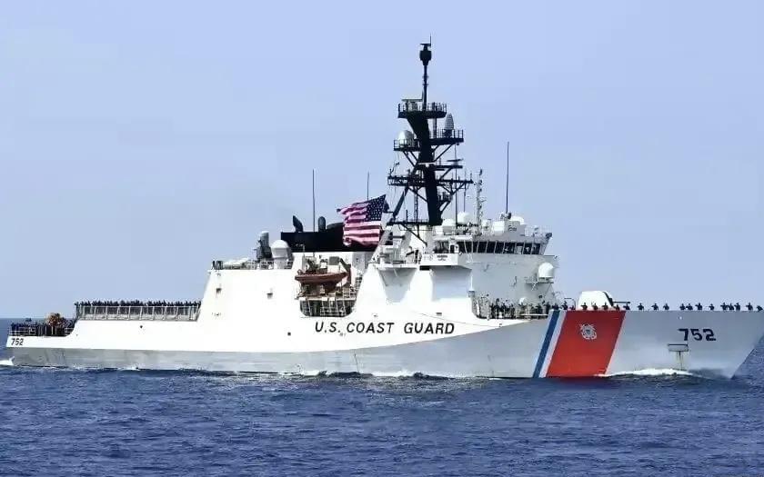 美国炮舰过航台湾海峡，海峡安全的挑战与中方坚定立场