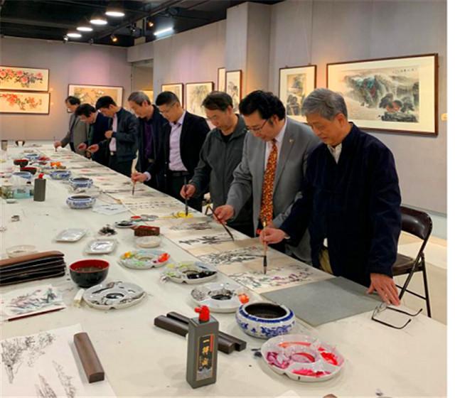 高校运动会开幕式，震撼瞬间点燃激情，活力四溢展现青春风采