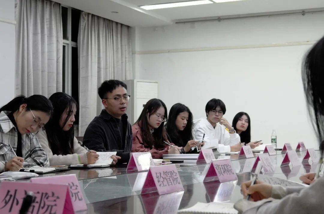 学生会主席拒领三等奖背后的故事与选择