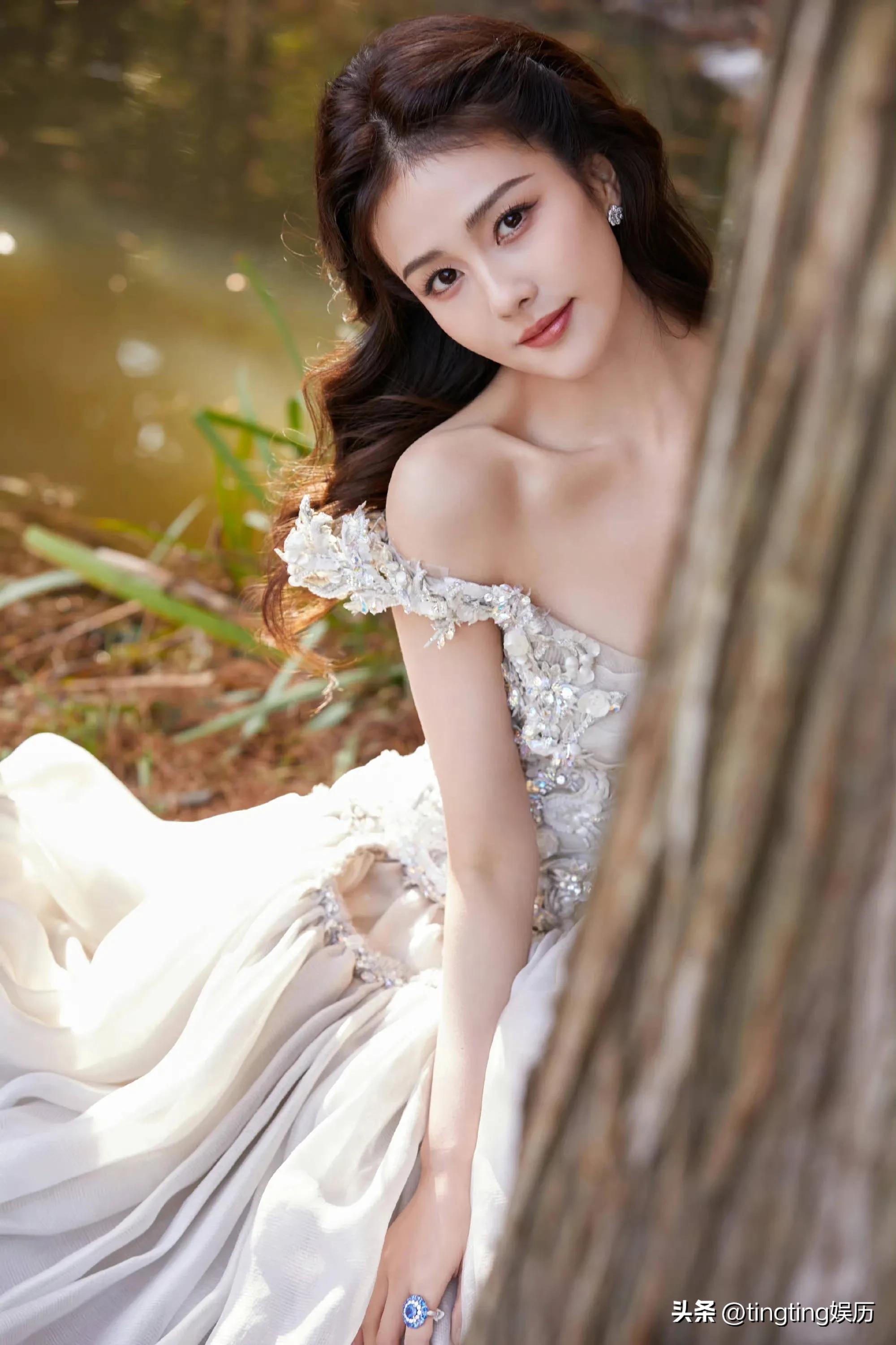 GQ派对红毯女星璀璨之夜，闪耀全场的表现