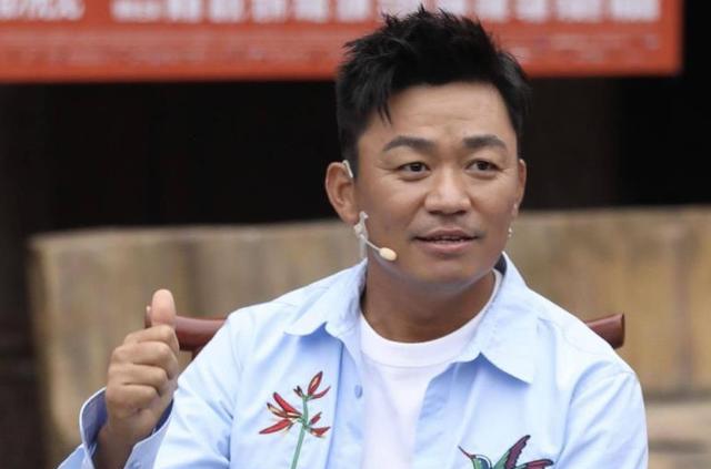 俞敏洪与王宝强的爱情观对话，是否仍相信爱情？