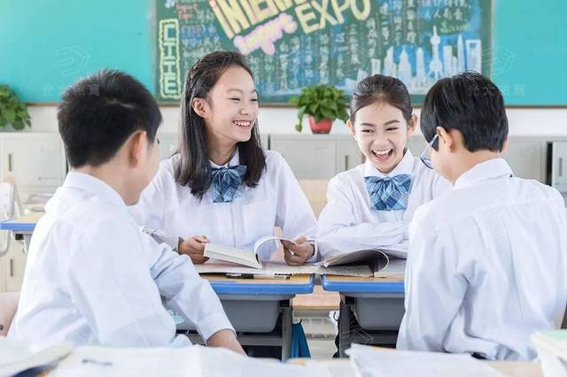 学校回应小学生遭班主任针扎事件，守护校园安全，维护学生权益