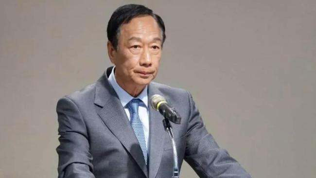 郭台铭独立参选与侯友宜阵营回应，政治舞台新动态揭秘