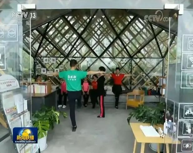 新闻联播直播，时代变迁的见证窗口